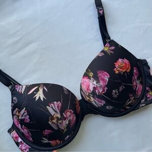 Victoria Secret Very Sexy Satin Plunge Push Up Bra Black Floral Size 34D